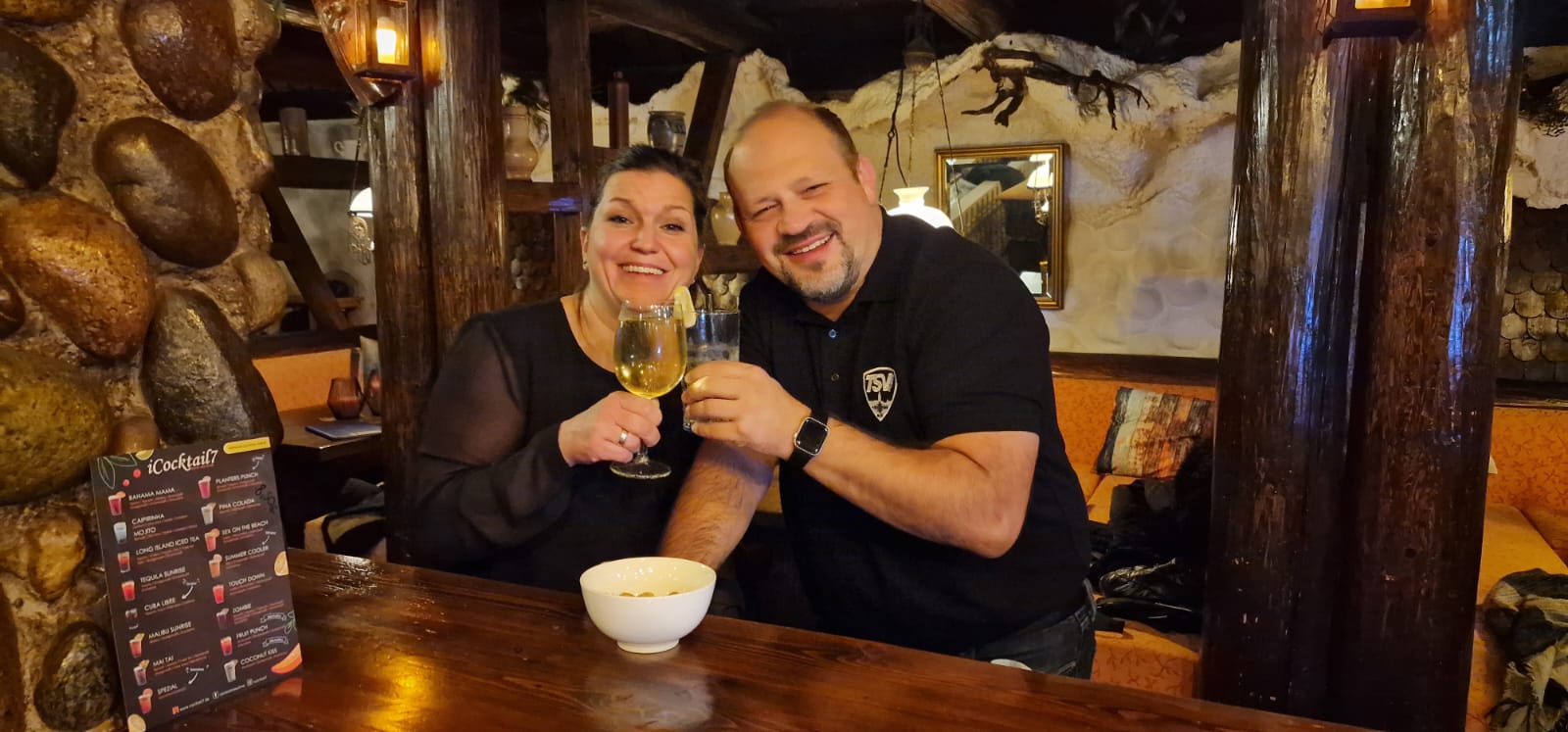 Moonlight Lounge - WhatsApp Image 2026-01-04 at 22.52.38 (2).jpeg